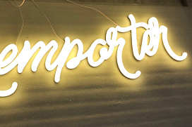 LED sign with neon effect à emporter