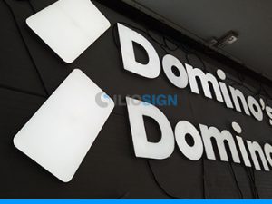 LED letters in acrylic for business sign - face lit "domino's pizza" - ILIOSIGN